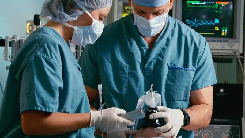 Chirurgie du cancer du testicule