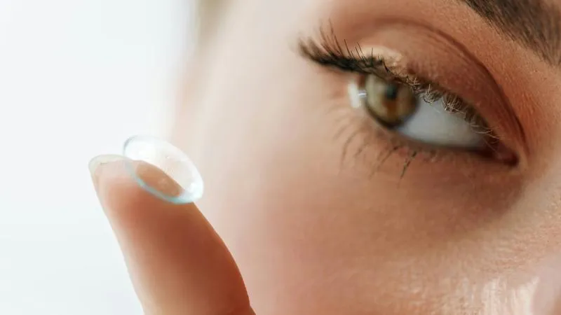 Implantation d’implants intraoculaires premium - chirurgie des lentilles multifocales